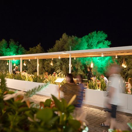 Kamari Beach Hotel Bagian luar foto